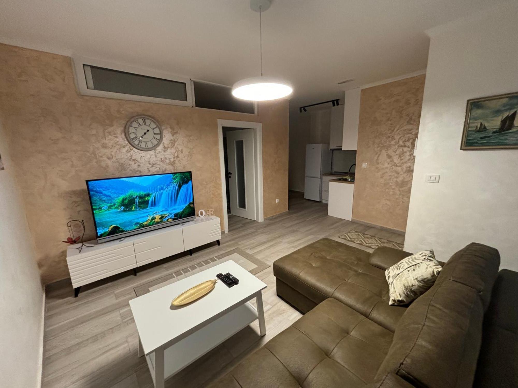 Petar Apartment Ποντγορίτσα Εξωτερικό φωτογραφία